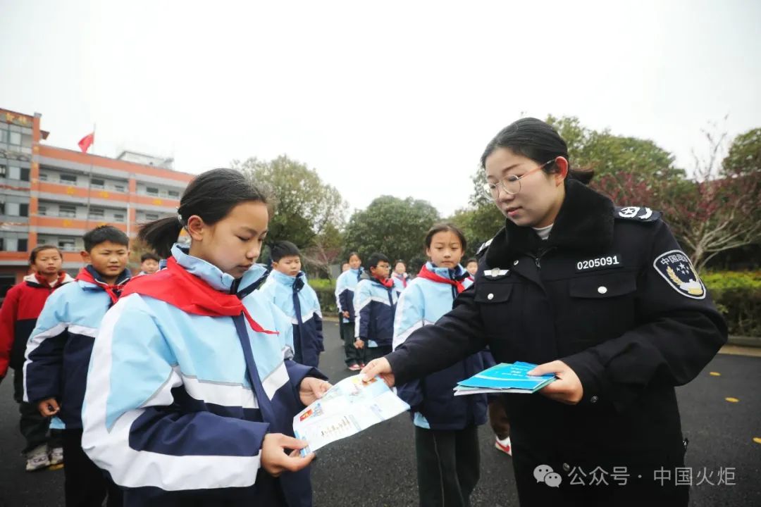 今日关工事③|留守儿童_新浪财经_新浪网