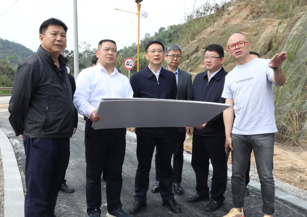 3月26日,市委书记李杰云到平桂区调研创建姑婆山国家级旅游度假区工作