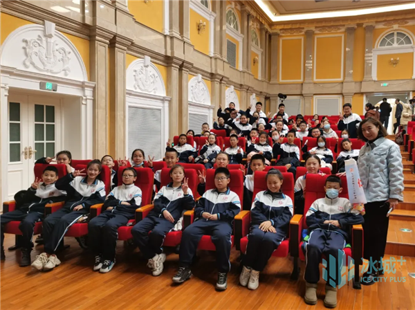 高雅艺术进校园|113中学学子聆听"雪落的声音"|中学_新浪财经_新浪网