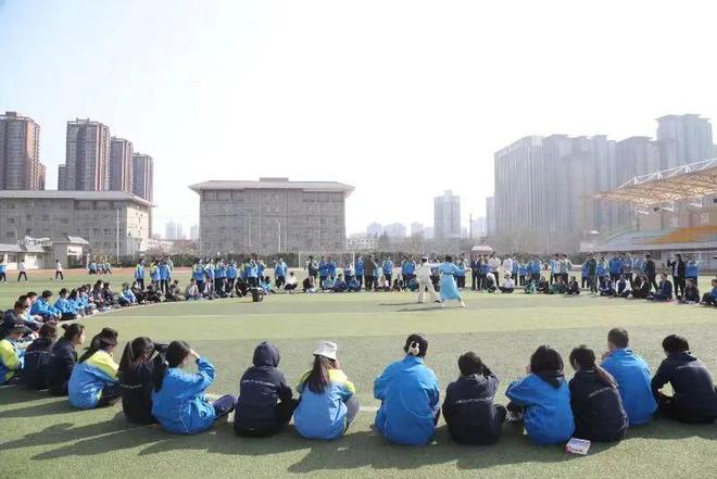 紫荆石榴并蒂开循道西高结同心香港循道中学师生来西安高级中学交流