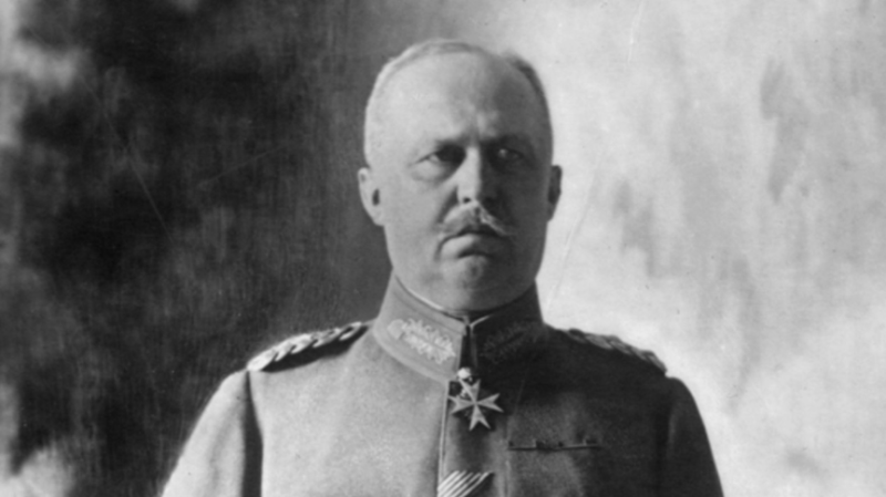 一战时德国东线将领埃里克·鲁登道夫，他在魏玛共和国时代以激进右翼的政治态度而著称。