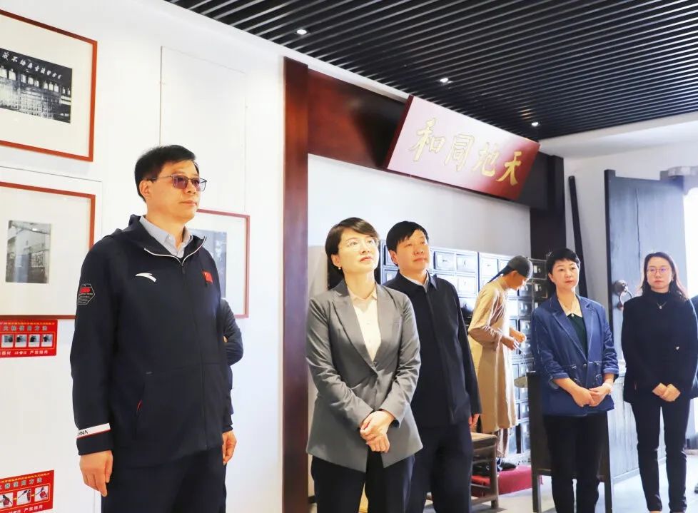 阿拉尔市政府党组成员,副市长,塔里木职业技术学院党委书记肖晨曦,第