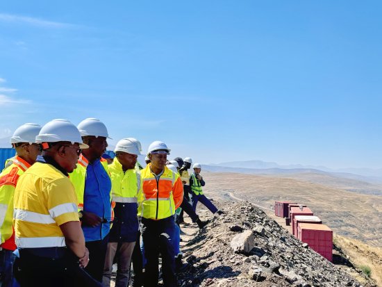 莱索托首相到公司承建的水利项目视察_新浪财经_新浪网