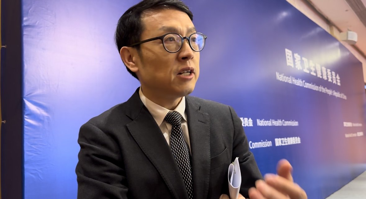 谢斌另外,他表示,在"名医走基层"志愿服务中,各大专家志愿者可以