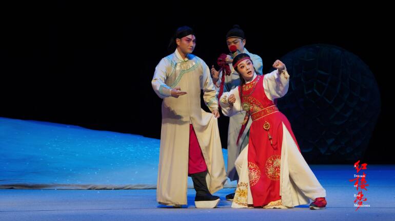 据孙娟介绍,院团不少演员都在短视频平台开设了个人号,而且已经拥有了