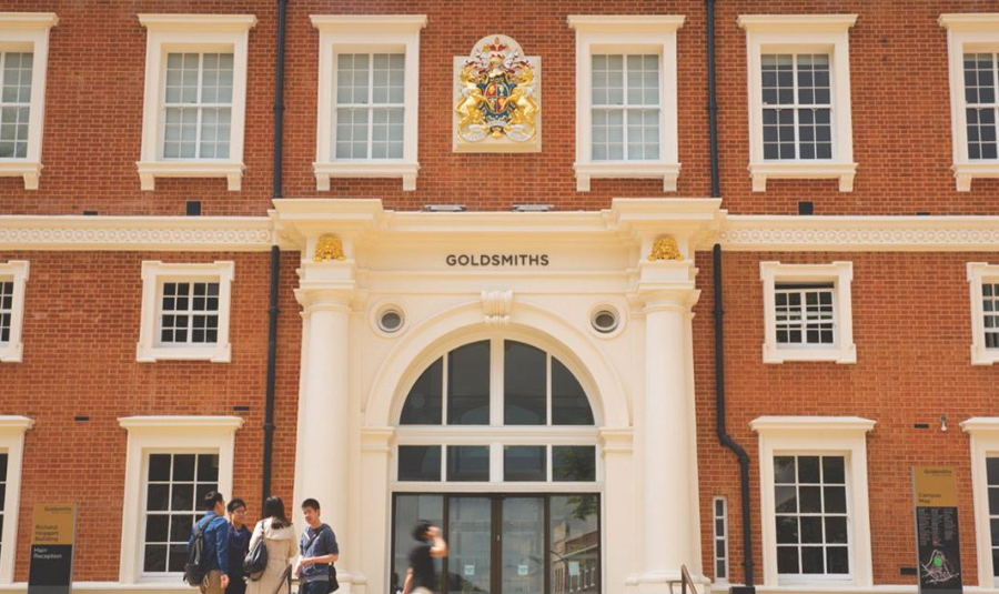 伦敦大学金史密斯学院根据英国警方官网消息,当地时间3月20日23时15