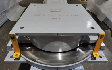 澳氹第四条跨海大桥是我国少有的主体部件全部采用不锈钢材料的桥梁