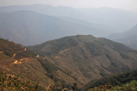 印度东北部米佐拉姆邦山路的照片，这里靠近印缅边境。图自外媒