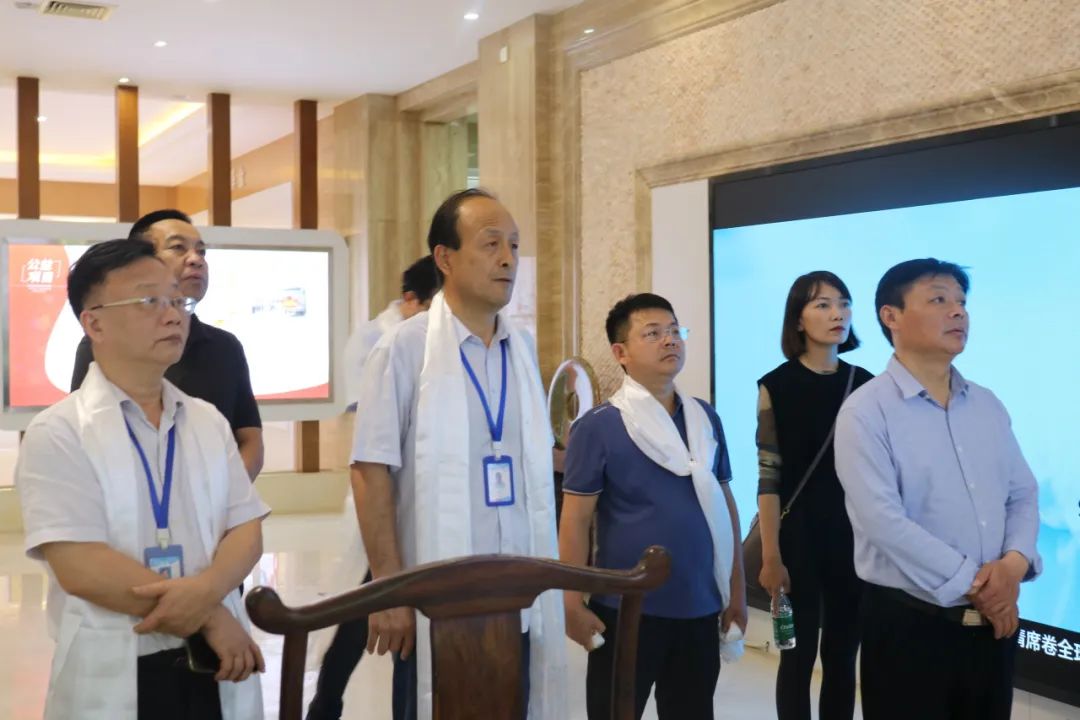 西藏藏医药大学领导一行莅临康芝药业考察调研,探索藏