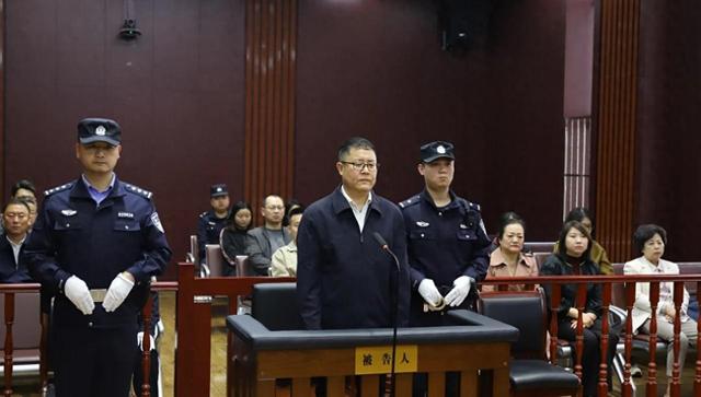 甘肃合水县原县委书记解平被判12年半 曾任庆阳市西峰区区长