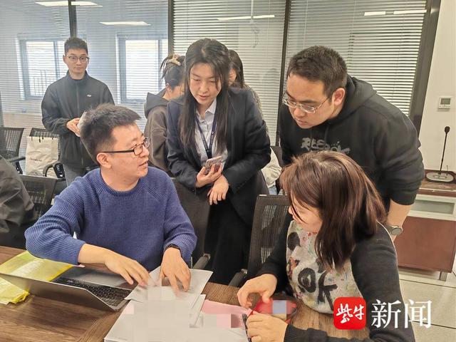 苏州吴中郭巷:"店小二"上门服务,企业商户省时省心|党员_新浪财经