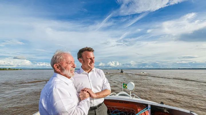 这两位元首会晤被传成"结婚度蜜月"_新浪财经_新浪网