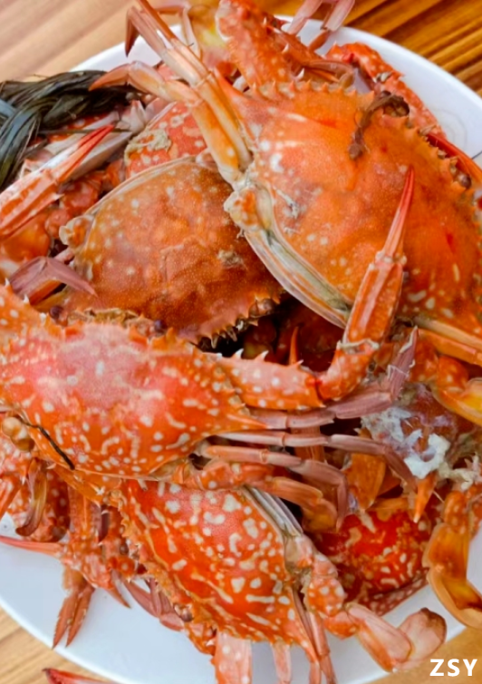 花蟹肉质细腻鲜甜,相较于炒,焖,炸等烹饪方式,清蒸能最佳凸显其美味.