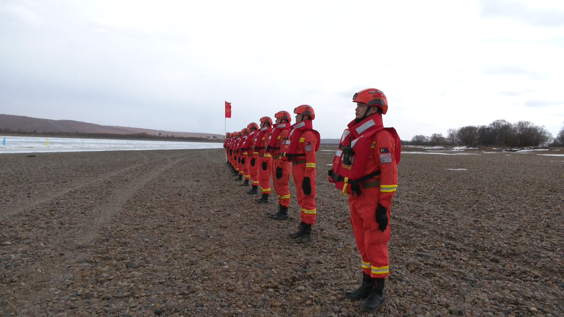 防凌爆破场面壮观,看视频→|防凌_新浪财经_新浪网