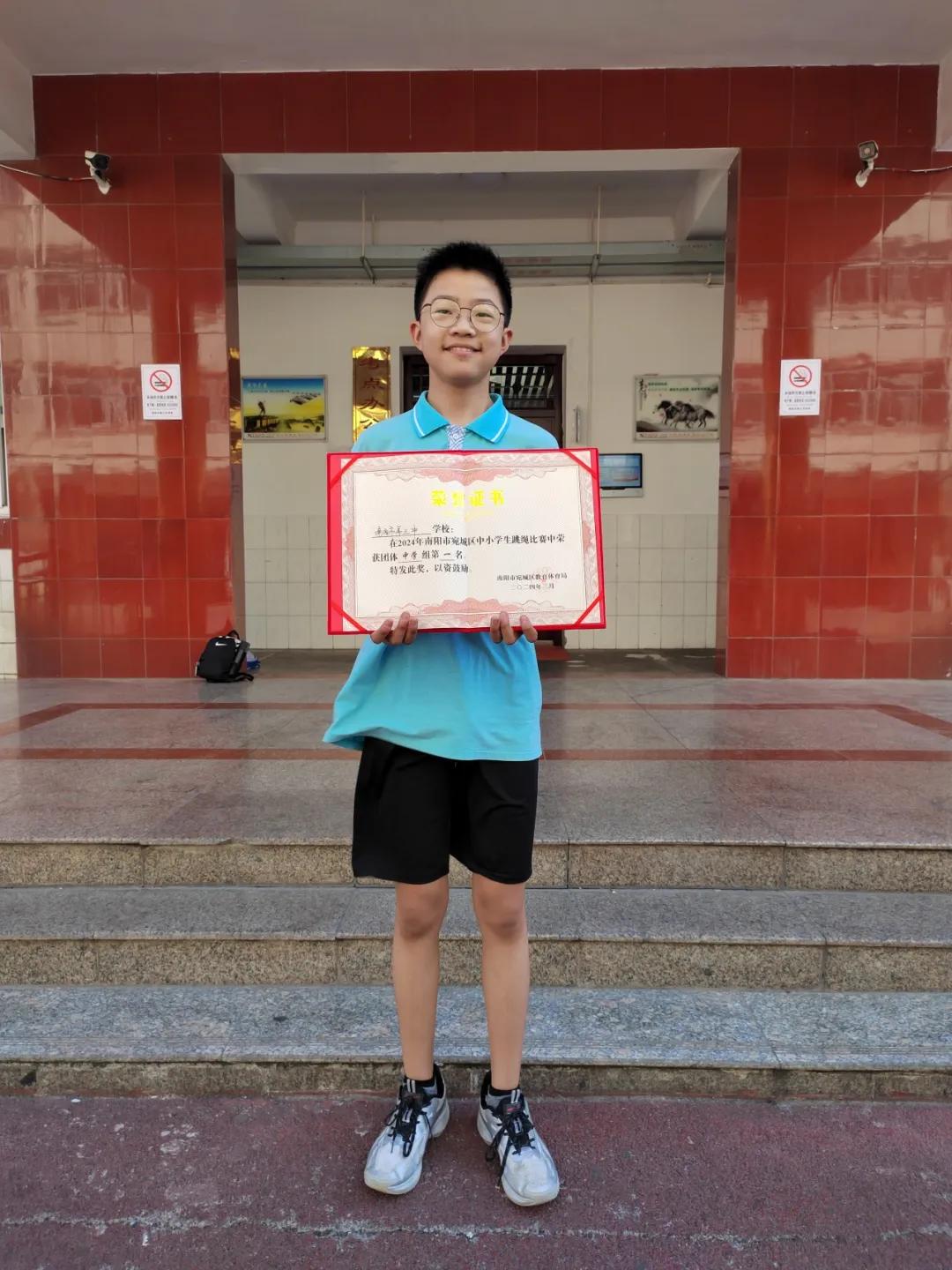 冠军来了南阳市三中绳武精英跳绳社团捷报频传