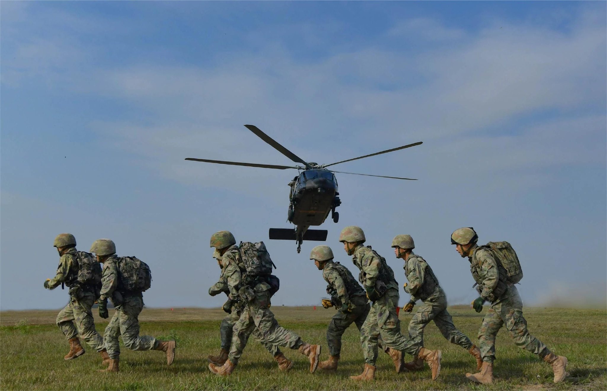 东部战区练兵备战进行时|陆军_新浪财经_新浪网