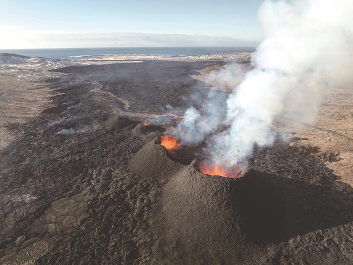 冰岛:火山喷发