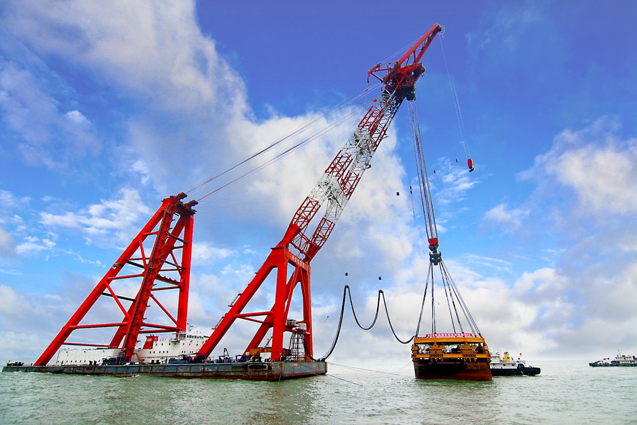 班组天地|"拿得起,放得下","海上大力士"挑起超级