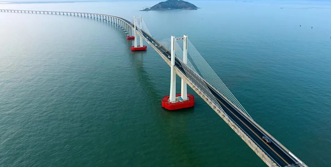 南澳岛,这个被大自然精心雕琢的瑰宝,以其独特的海岛风情和丰富的旅游