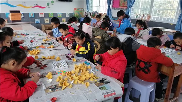 蛋托的艺术"变身"——贵州省遵义市正安县和溪镇杉木.