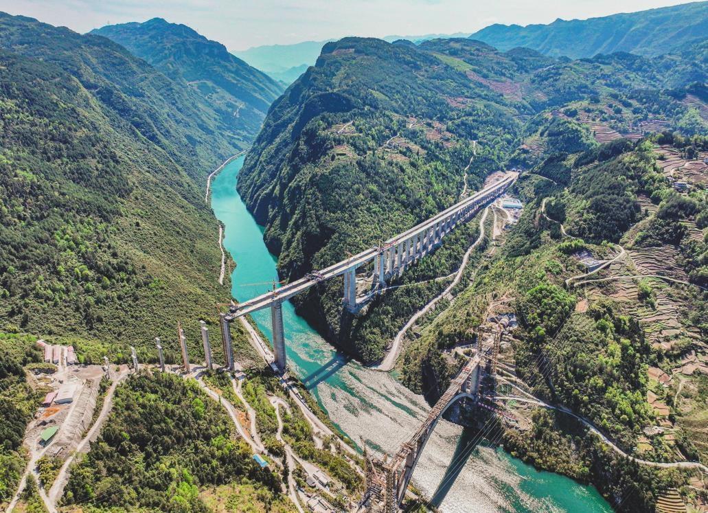 渝湘复线高速黄草乌江特大桥建设进入最后冲刺阶段_新浪财经_新浪网