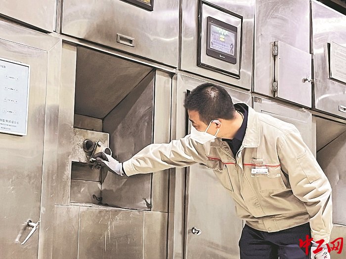 "生命终点站"的"摆渡人"|刘阳_新浪财经_新浪网