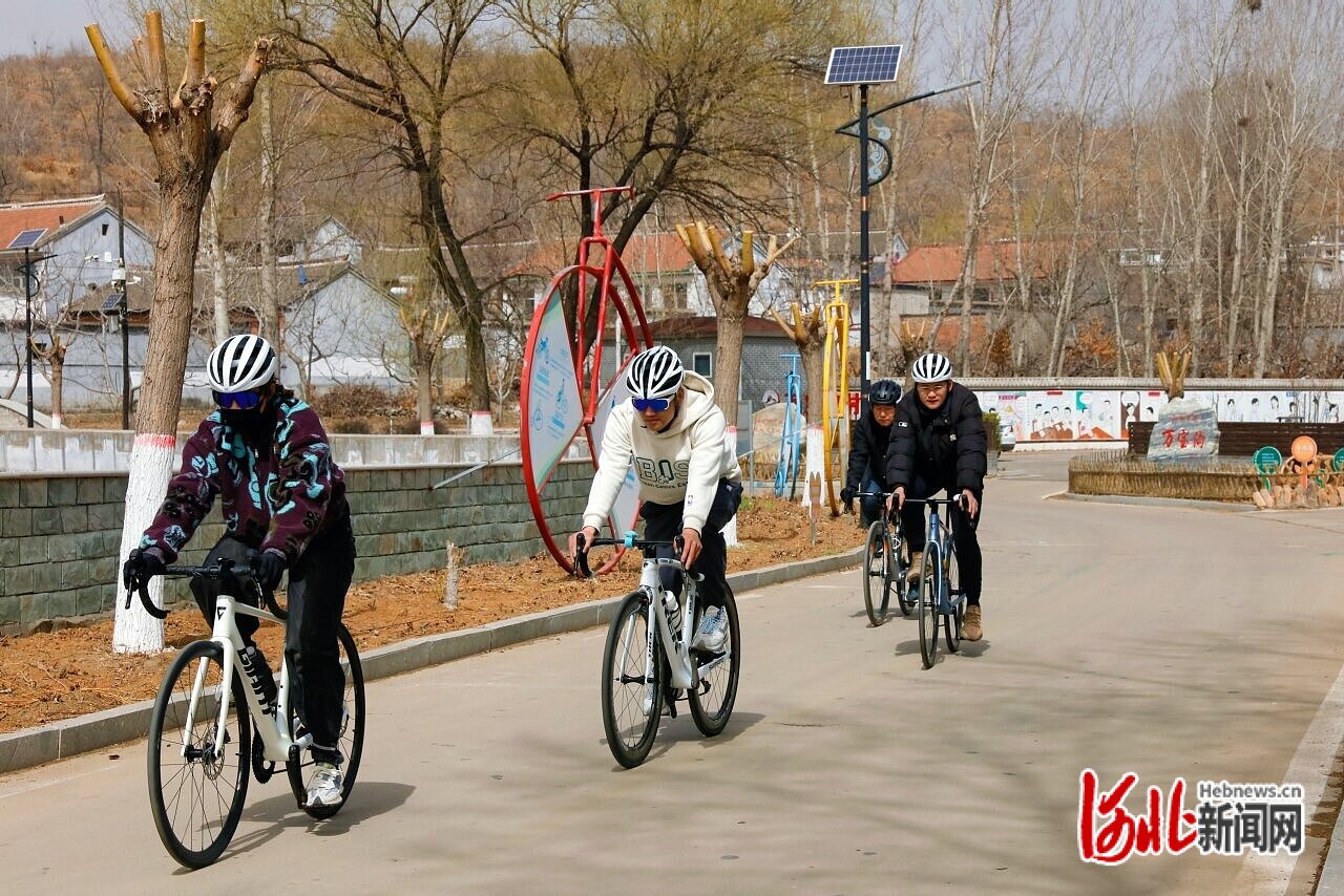 乡村行·看振兴|"自行车主题村"迎来首批骑行客_新浪财经_新浪网