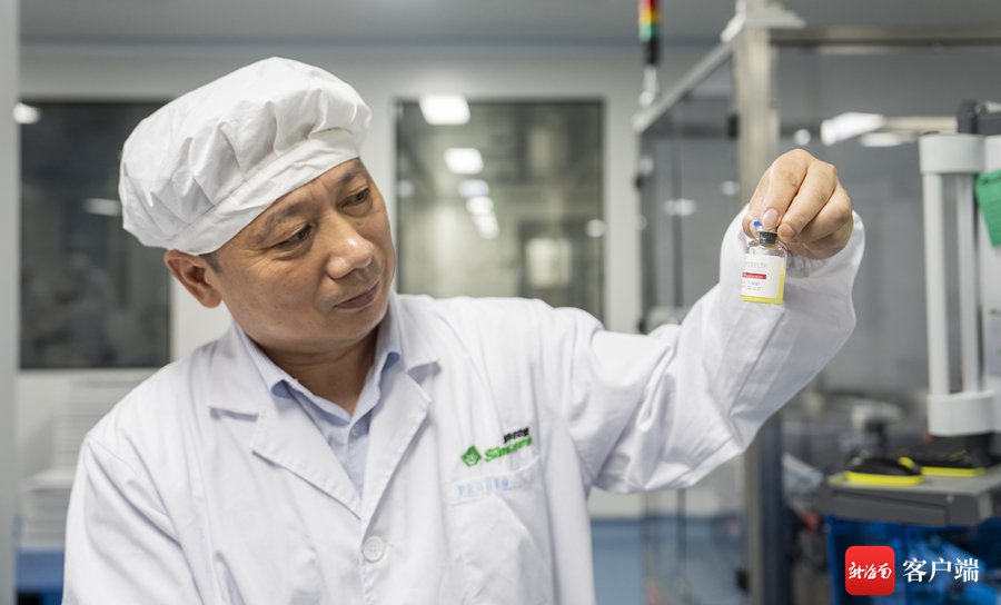 “乐城研用+海口生产”模式首个产品注射用盐酸曲拉西利（商品名：科赛拉）在海口生产。记者 李昊 摄