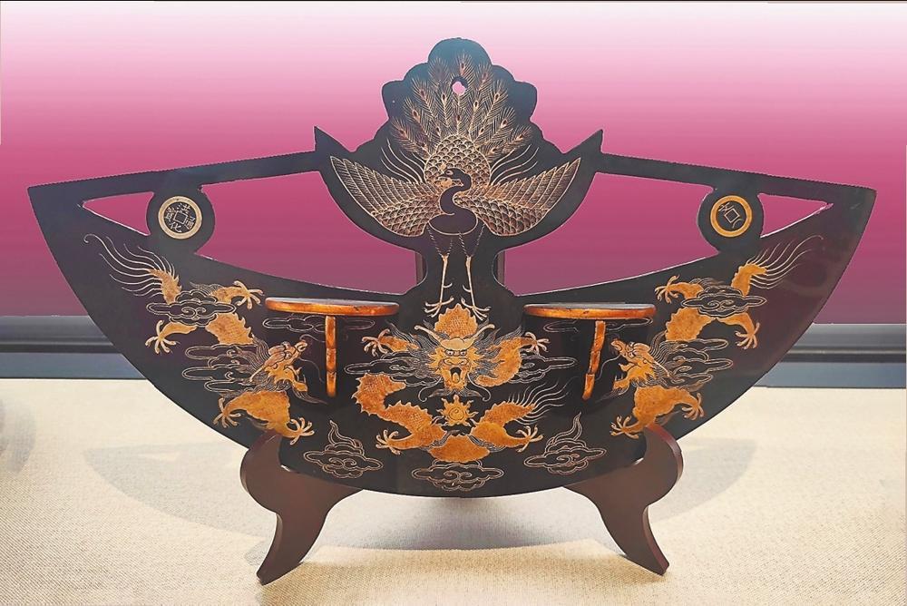 清末福建传统漆器的龙纹装饰