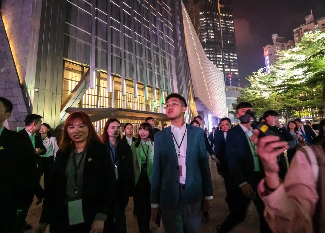 "对深圳印象非常好,很想下次再来"_新浪财经_新浪网