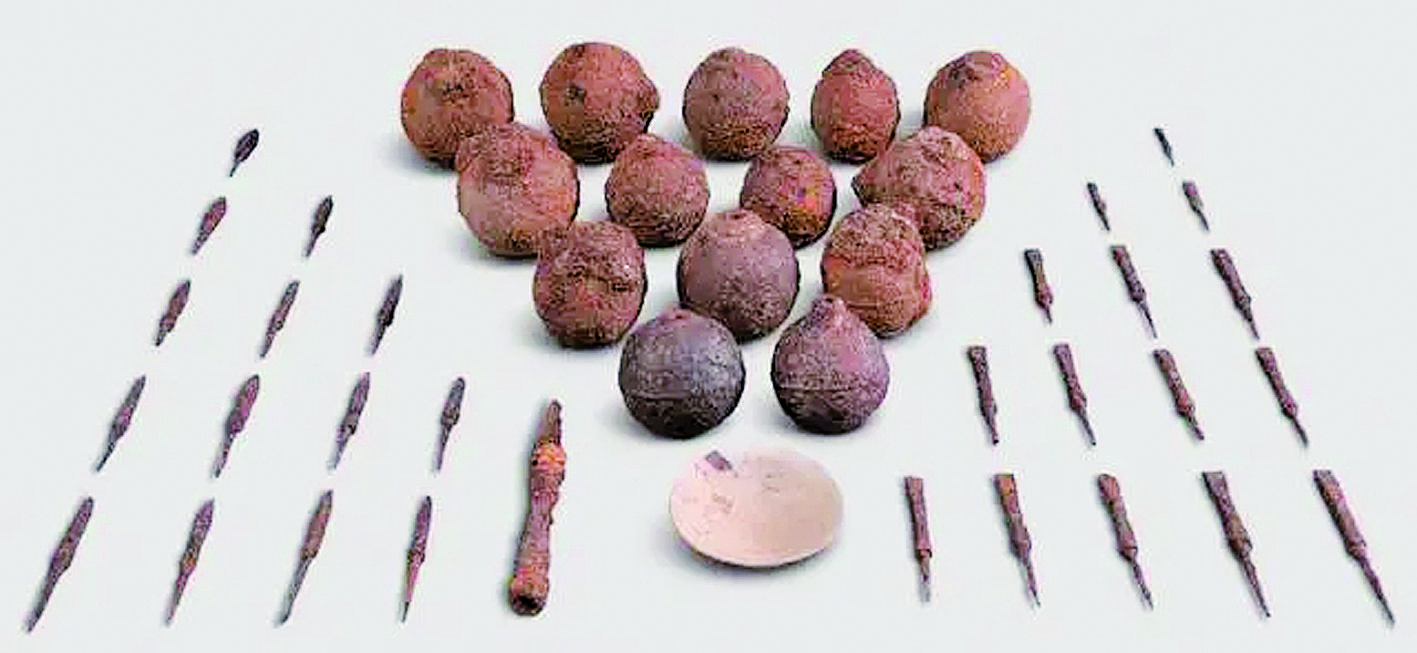 白帝城兵器埋藏坑里出土的部分器物组合 重庆市文物考古研究院供图