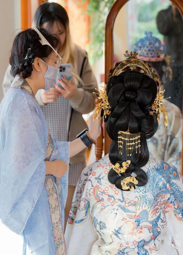 冷门职业崛起汉服妆造师为什么那么潮