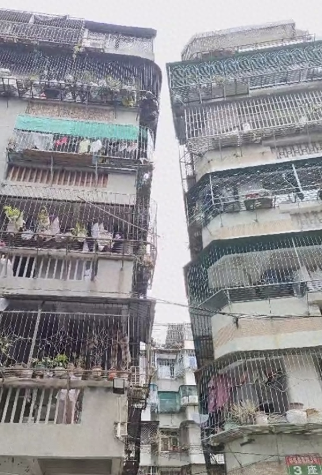 广东汕头一住宅楼在台湾花莲地震后歪斜 受访者供图
