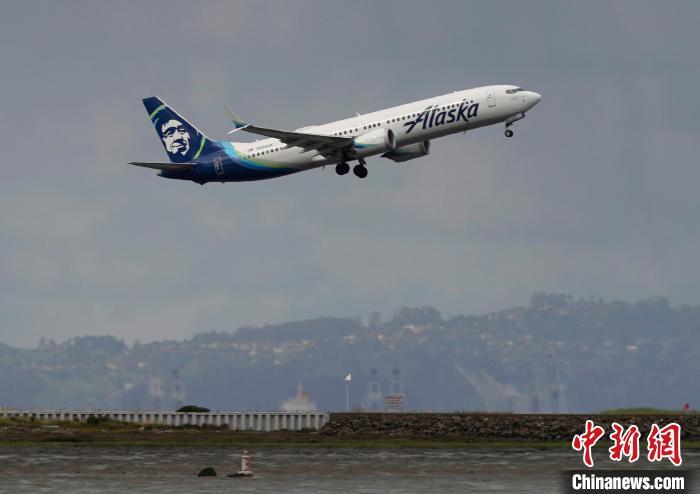 波音因737max9停飞向阿拉斯加航空支付1.6亿美元赔偿金|阿拉斯加_新浪