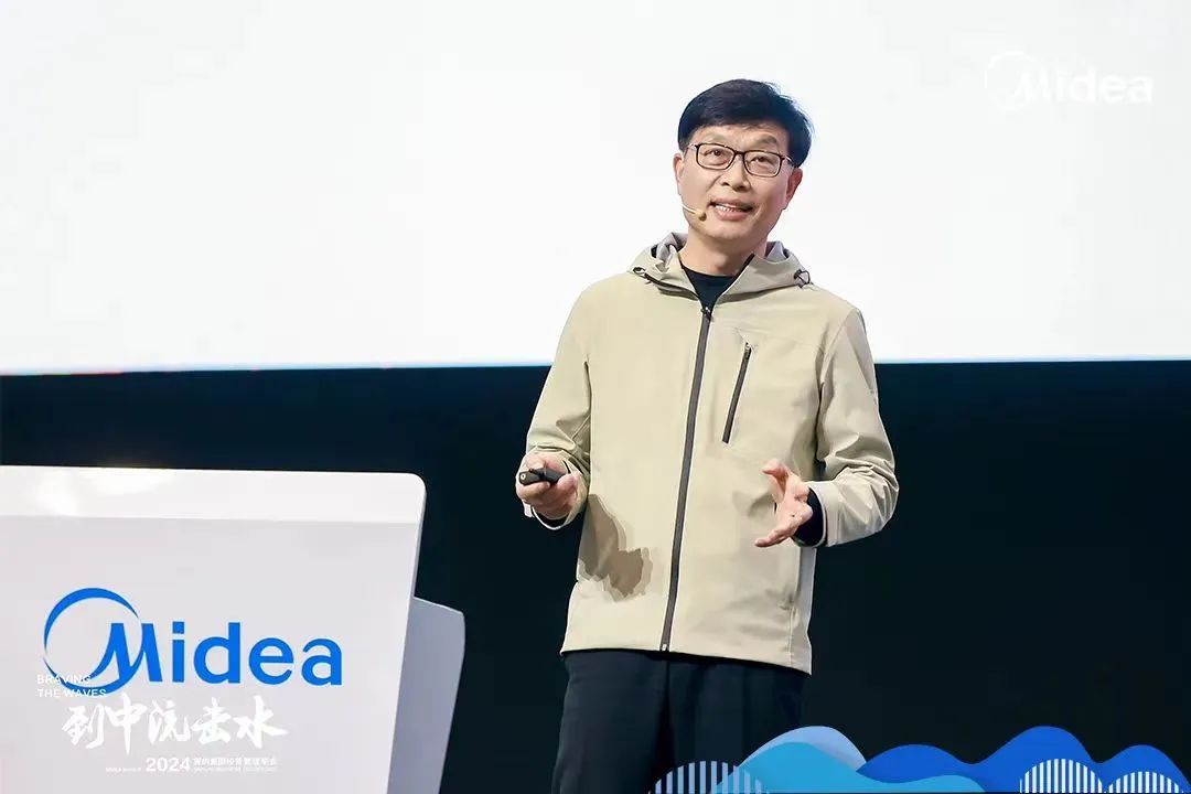 美的进账3700亿方洪波焦虑转型