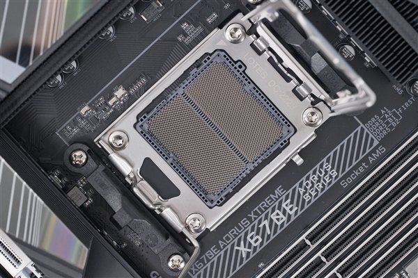 AMD AM5+接口突然冒出！Zen5难道改用它|AMD_新浪科技_新浪网