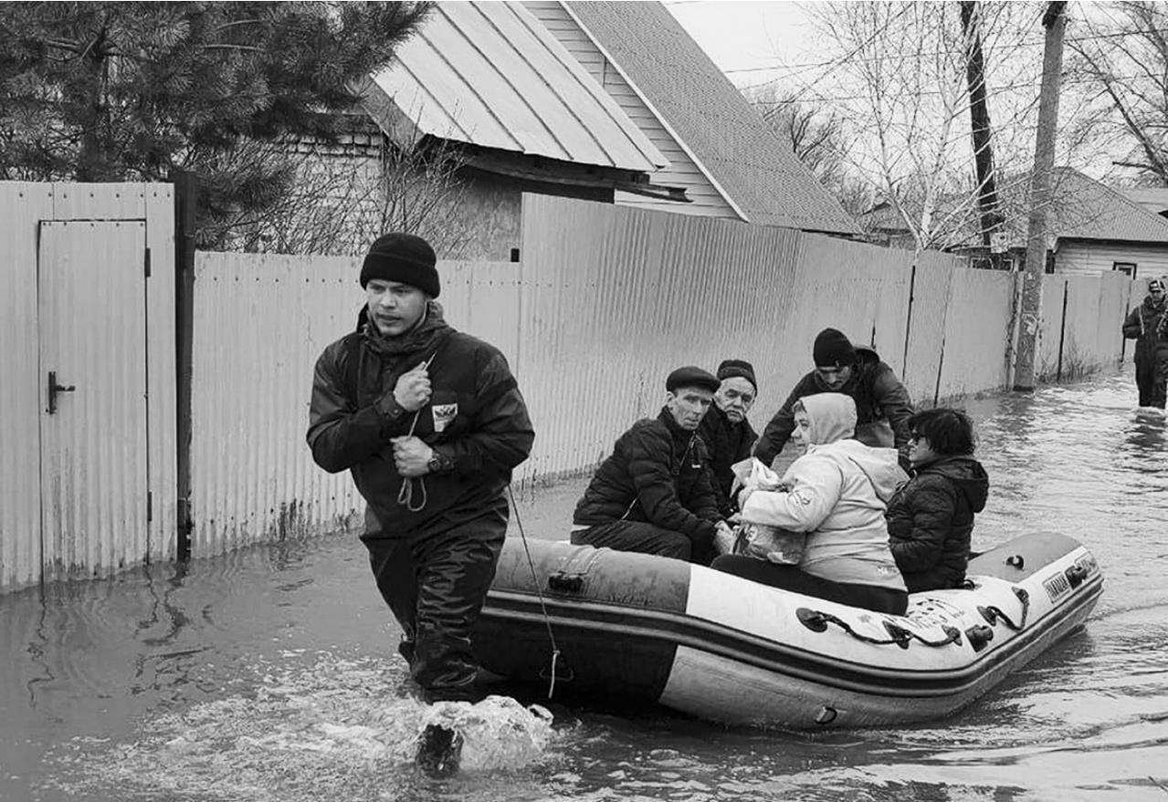 俄罗斯一大坝决堤|俄罗斯_新浪财经_新浪网