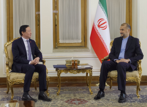 驻伊朗大使常华辞行拜会伊外长阿卜杜拉希扬|伊朗_新浪财经_新浪网
