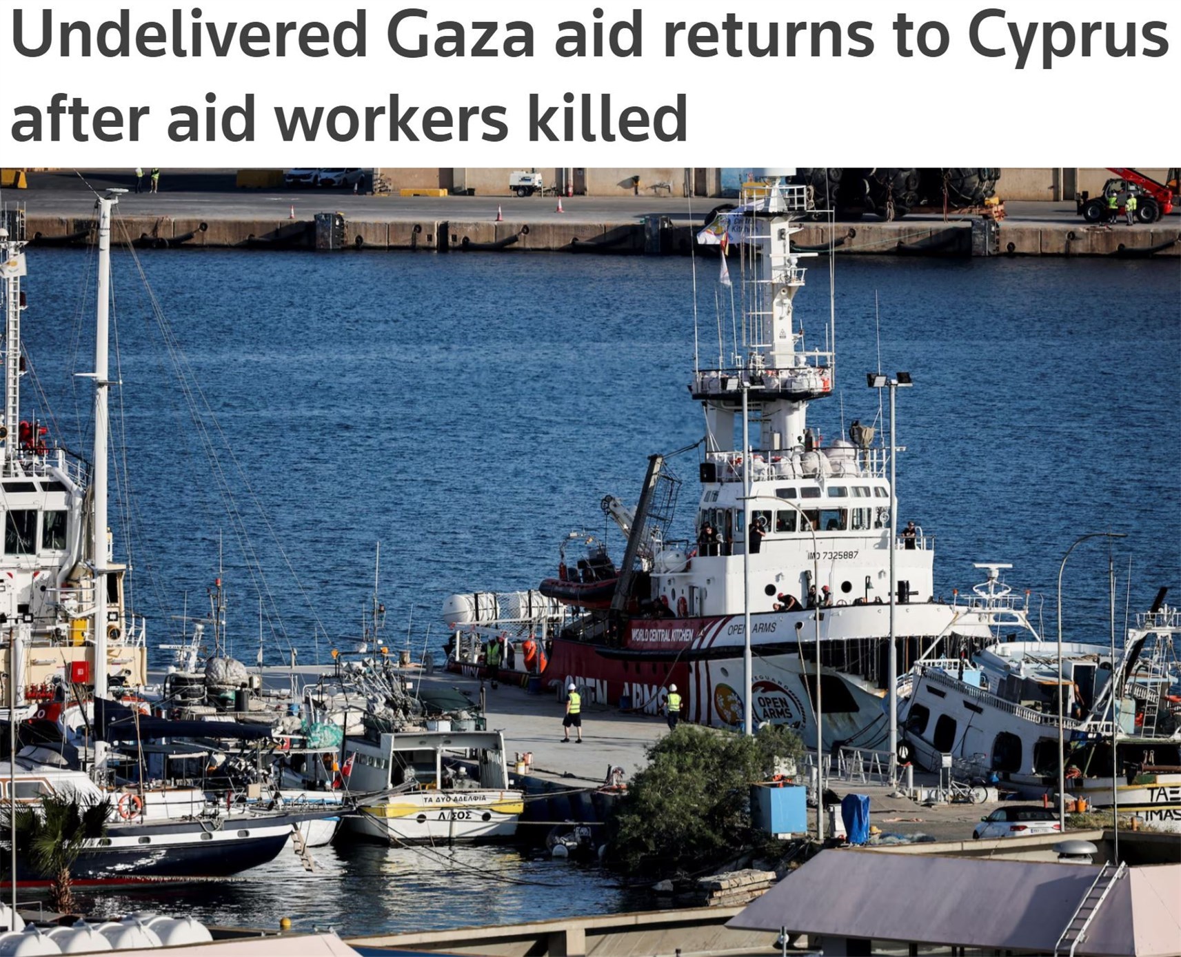 路透社:以军空袭发生后,当地时间3月30日从塞浦路斯出发的第二批人