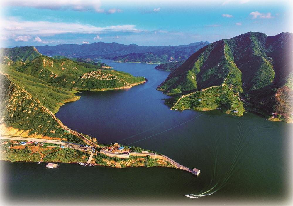 喜峰口关长城 王爱军 摄□姬保新潘家口水库和潘家口喜峰口长城景区