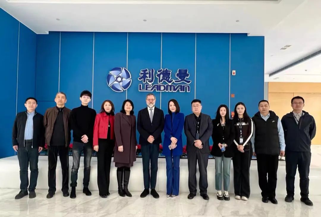 ifcc执行委员会秘书长及北京医疗器械商会领导莅临利德曼公司参观交流