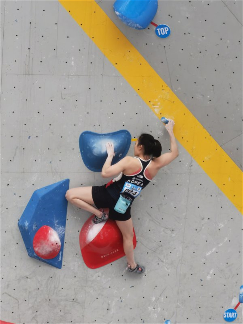 攀石,强者的游戏|攀岩_新浪财经_新浪网