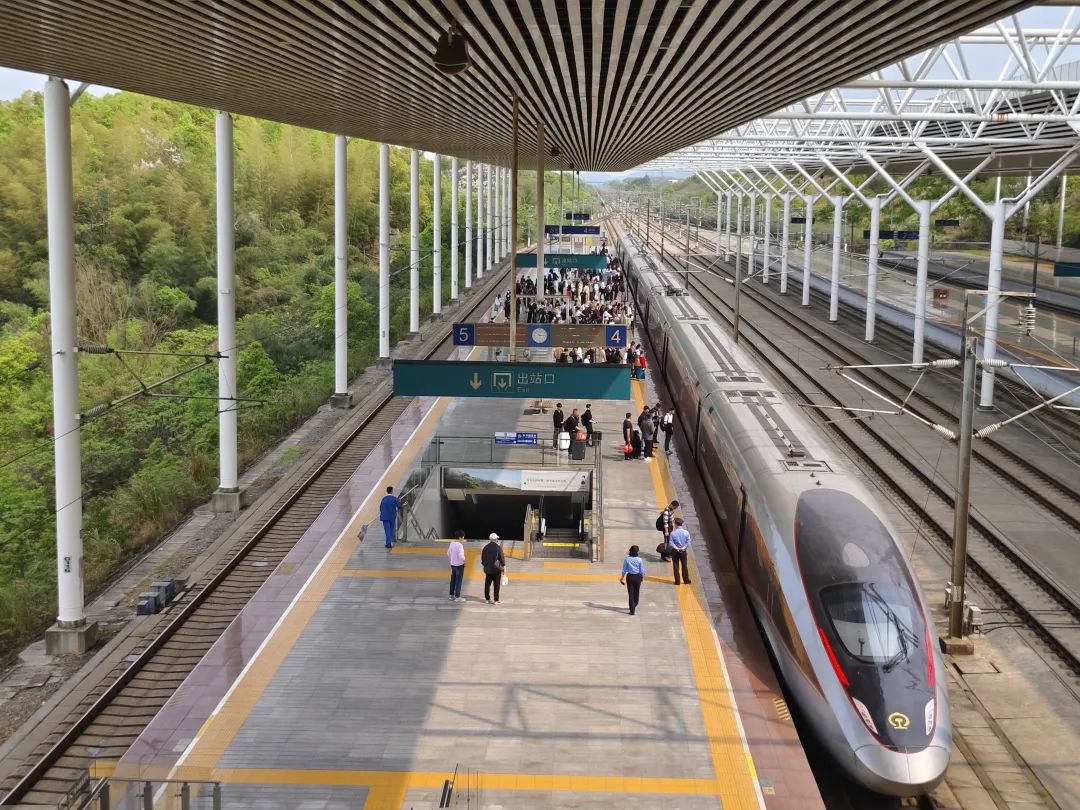 G506 次高铁：株洲西至北京西的高效出行优选