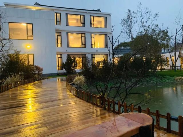 超爱玩的他,在崇明"玩"出了新花样|民宿_新浪财经_新浪网