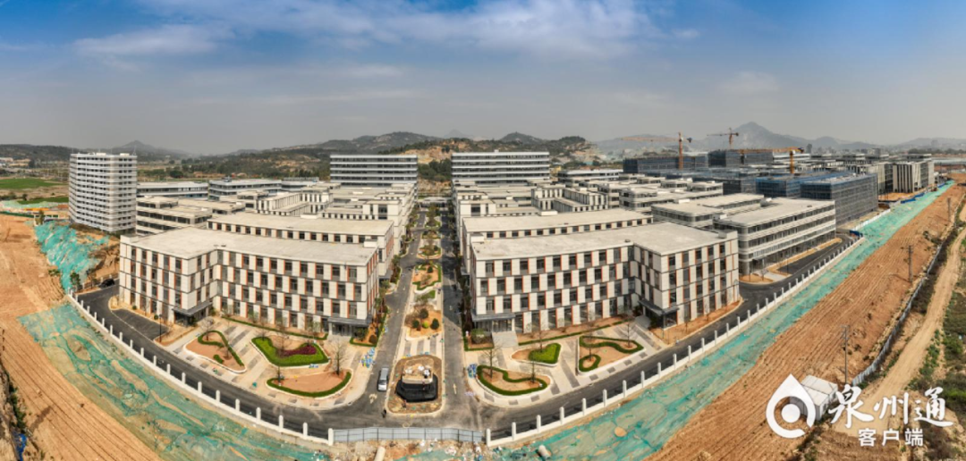 位于泉州南翼国家高新区南安区域石井镇的联东u谷·南安半导体科技