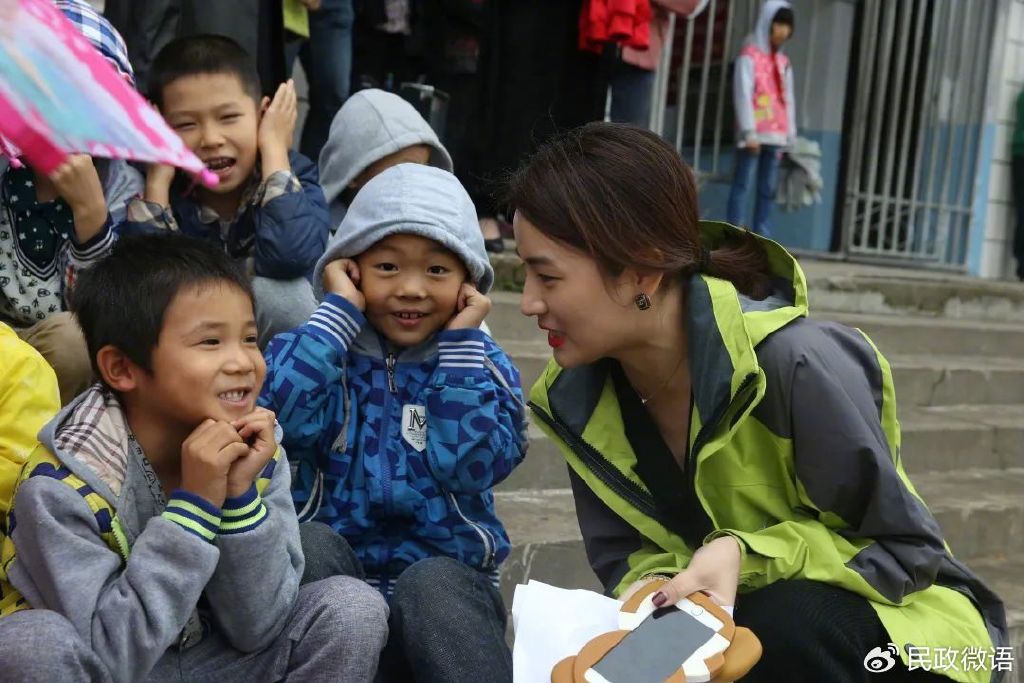 做乡村孩子成长路上的一束微光|吴倩_新浪财经_新浪网