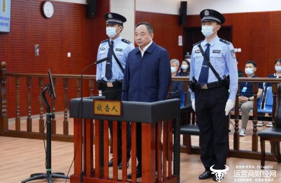 由于级别较高,这类高管出事的更是少之又少,除了此次的何文忠外,最近