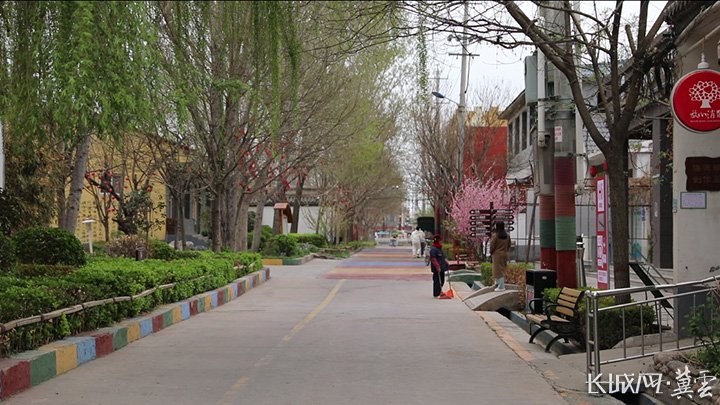 粮画小镇干净整洁的街道.河北经济日报记者 李佳琦 摄