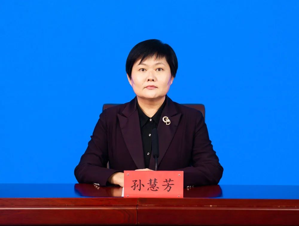 孙慧芳2024年,市城管局紧紧围绕市委十四届五次全体会议提出的"聚力