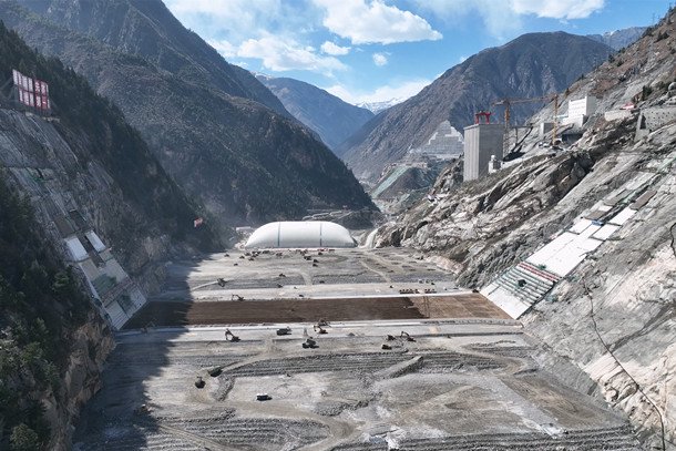 大渡河双江口水电站河口石料场开挖超百万方|水电站_新浪财经_新浪网